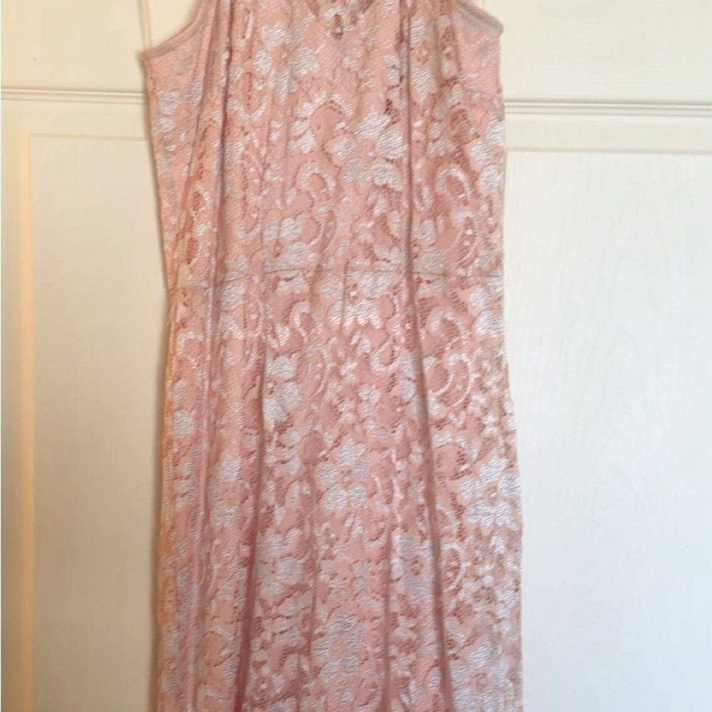 Elegant Pink Lace Dress